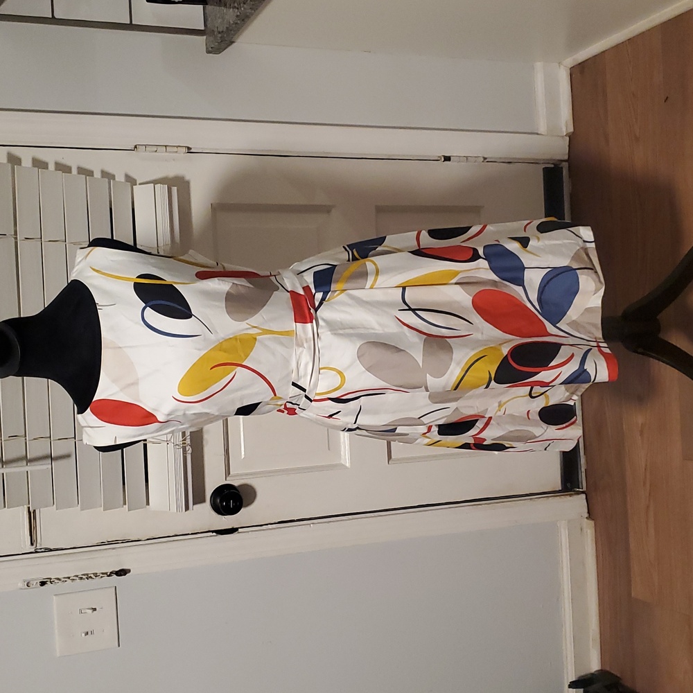 Anne Klein Multi Color Dress With Abstract Design